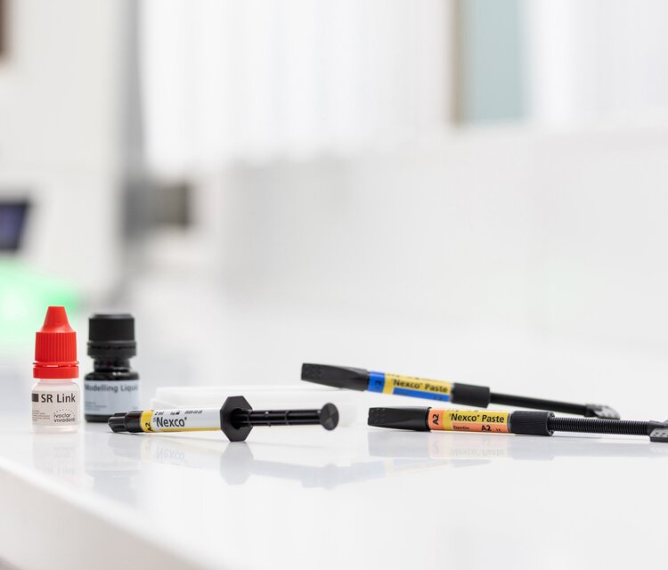 SR Nexco Lichthärtendes Composite Ivoclar